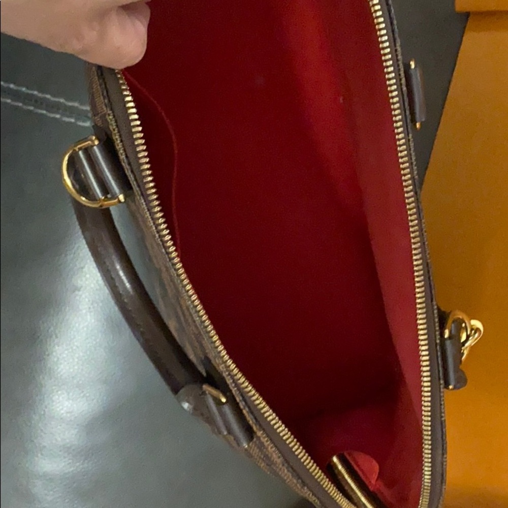 Authentic Louise Vuitton Alma PM - Picture 6 of 14